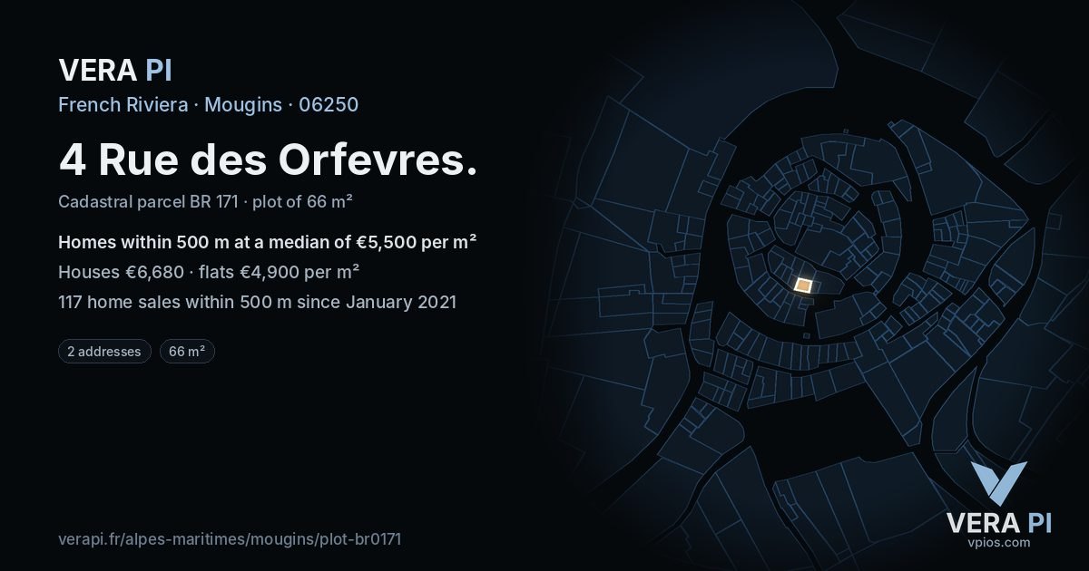 4 Rue des Orfevres, Mougins at night – the plot lit, the parcels around coloured by the prices near them