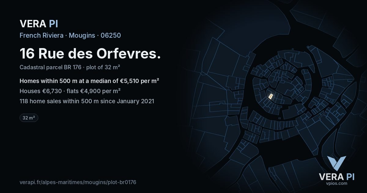 16 Rue des Orfevres, Mougins at night – the plot lit, the parcels around coloured by the prices near them