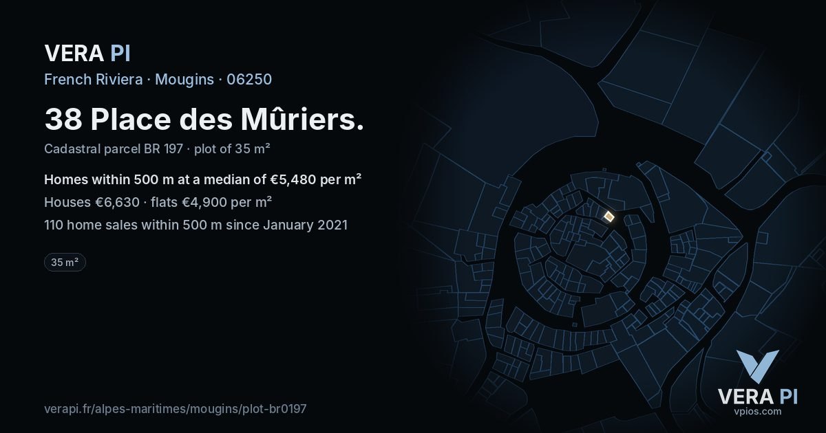 38 Place des Mûriers, Mougins at night – the plot lit, the parcels around coloured by the prices near them