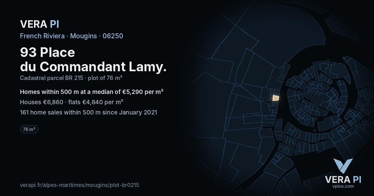 93 Place du Commandant Lamy, Mougins at night – the plot lit, the parcels around coloured by the prices near them
