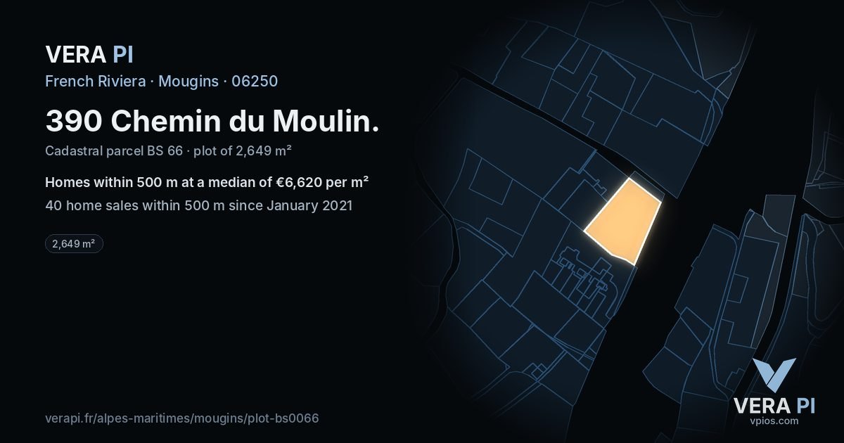 390 Chemin du Moulin, Mougins at night – the plot lit, the parcels around coloured by the prices near them