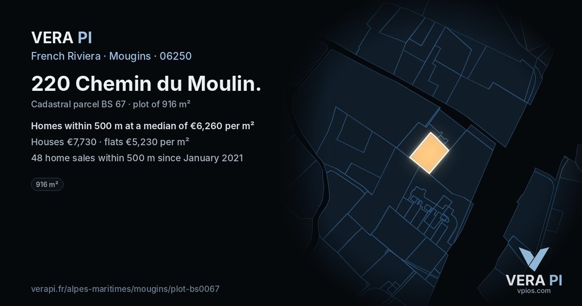 220 Chemin du Moulin, Mougins at night – the plot lit, the parcels around coloured by the prices near them