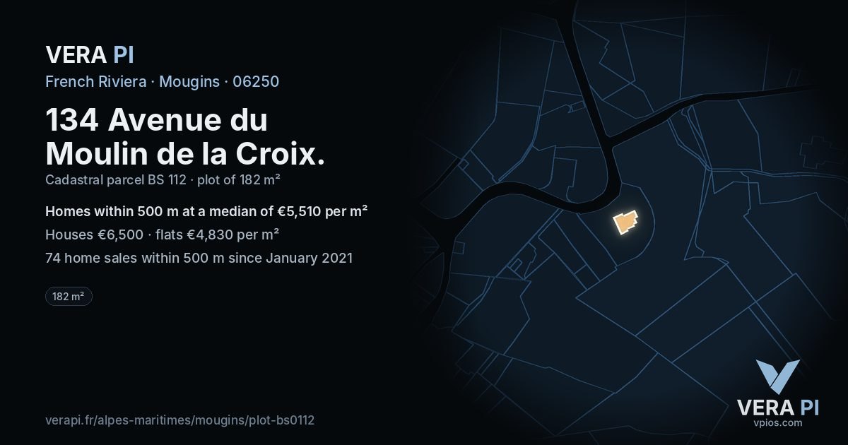 134 Avenue du Moulin de la Croix, Mougins at night – the plot lit, the parcels around coloured by the prices near them