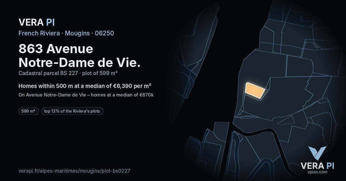 863 Avenue Notre-Dame de Vie, Mougins at night – the plot lit, the parcels around coloured by the prices near them