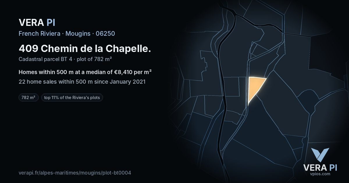 409 Chemin de la Chapelle, Mougins at night – the plot lit, the parcels around coloured by the prices near them