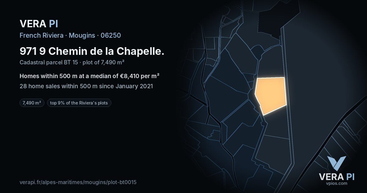 971 9 Chemin de la Chapelle, Mougins at night – the plot lit, the parcels around coloured by the prices near them