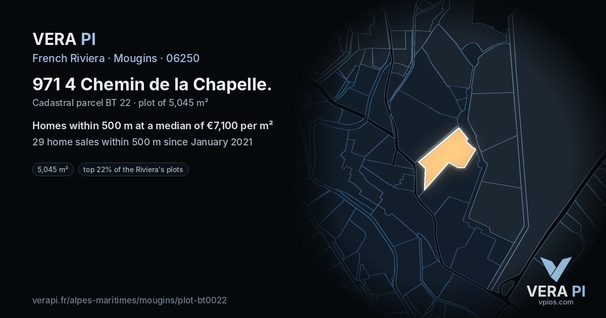 971 4 Chemin de la Chapelle, Mougins at night – the plot lit, the parcels around coloured by the prices near them