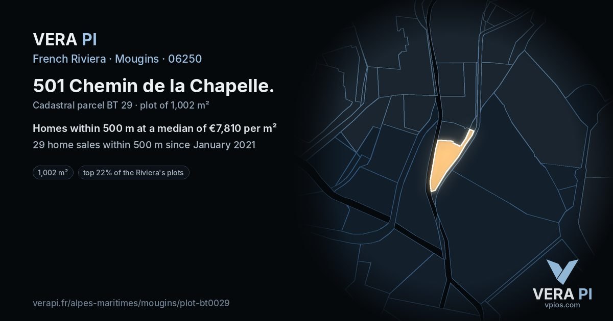 501 Chemin de la Chapelle, Mougins at night – the plot lit, the parcels around coloured by the prices near them