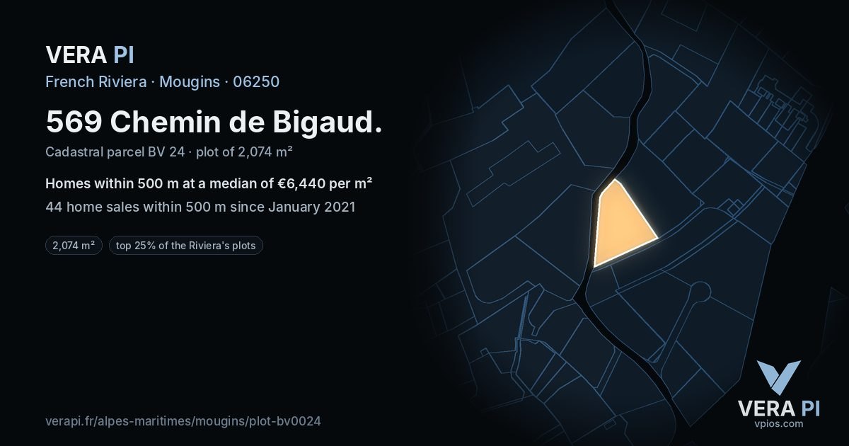 569 Chemin de Bigaud, Mougins at night – the plot lit, the parcels around coloured by the prices near them