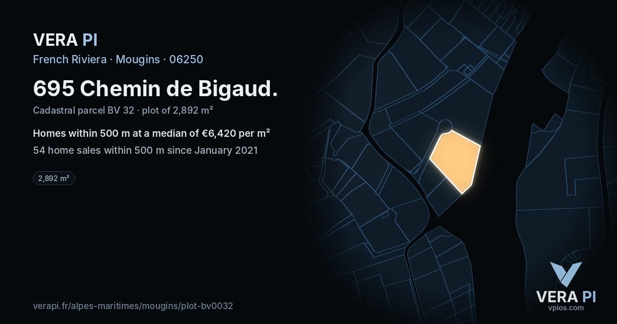 695 Chemin de Bigaud, Mougins at night – the plot lit, the parcels around coloured by the prices near them