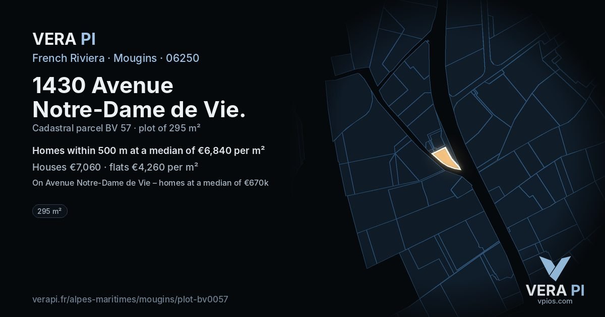 1430 Avenue Notre-Dame de Vie, Mougins at night – the plot lit, the parcels around coloured by the prices near them