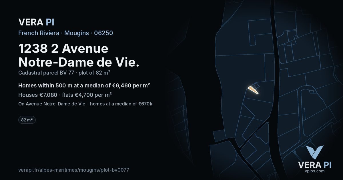 1238 2 Avenue Notre-Dame de Vie, Mougins at night – the plot lit, the parcels around coloured by the prices near them