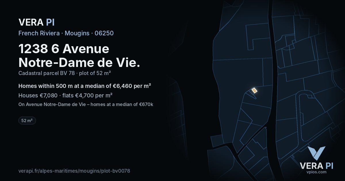1238 6 Avenue Notre-Dame de Vie, Mougins at night – the plot lit, the parcels around coloured by the prices near them