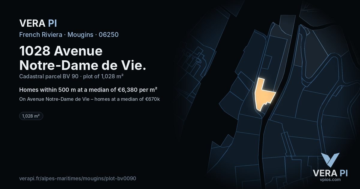 1028 Avenue Notre-Dame de Vie, Mougins at night – the plot lit, the parcels around coloured by the prices near them