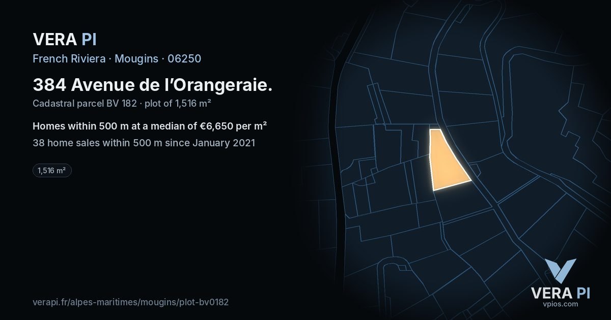 384 Avenue de l’Orangeraie, Mougins at night – the plot lit, the parcels around coloured by the prices near them