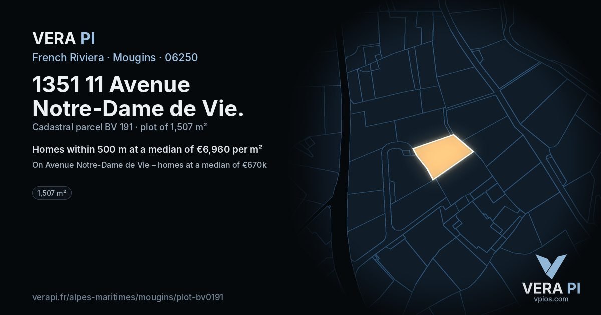 1351 11 Avenue Notre-Dame de Vie, Mougins at night – the plot lit, the parcels around coloured by the prices near them