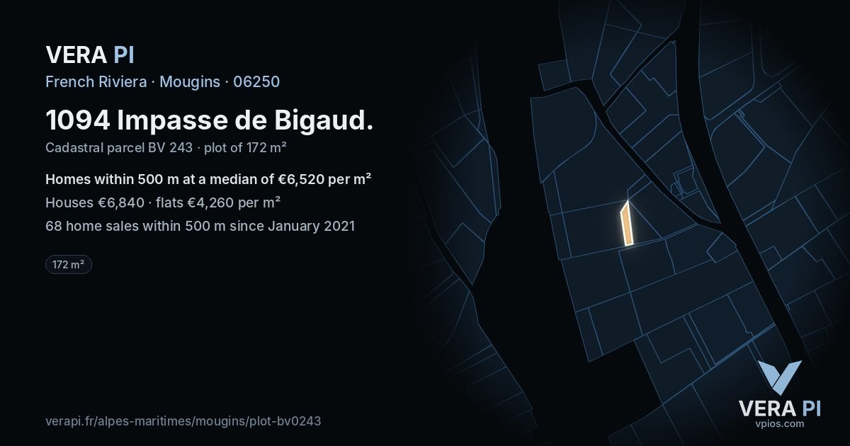 1094 Impasse de Bigaud, Mougins at night – the plot lit, the parcels around coloured by the prices near them