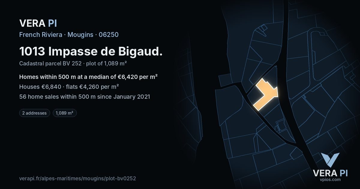 1013 Impasse de Bigaud, Mougins at night – the plot lit, the parcels around coloured by the prices near them