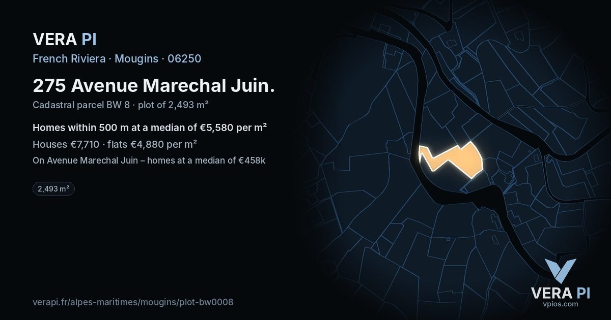275 Avenue Marechal Juin, Mougins at night – the plot lit, the parcels around coloured by the prices near them