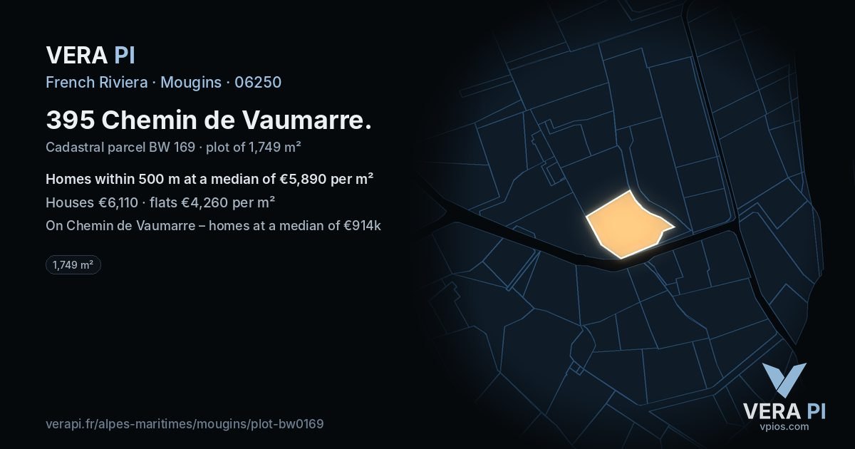 395 Chemin de Vaumarre, Mougins at night – the plot lit, the parcels around coloured by the prices near them