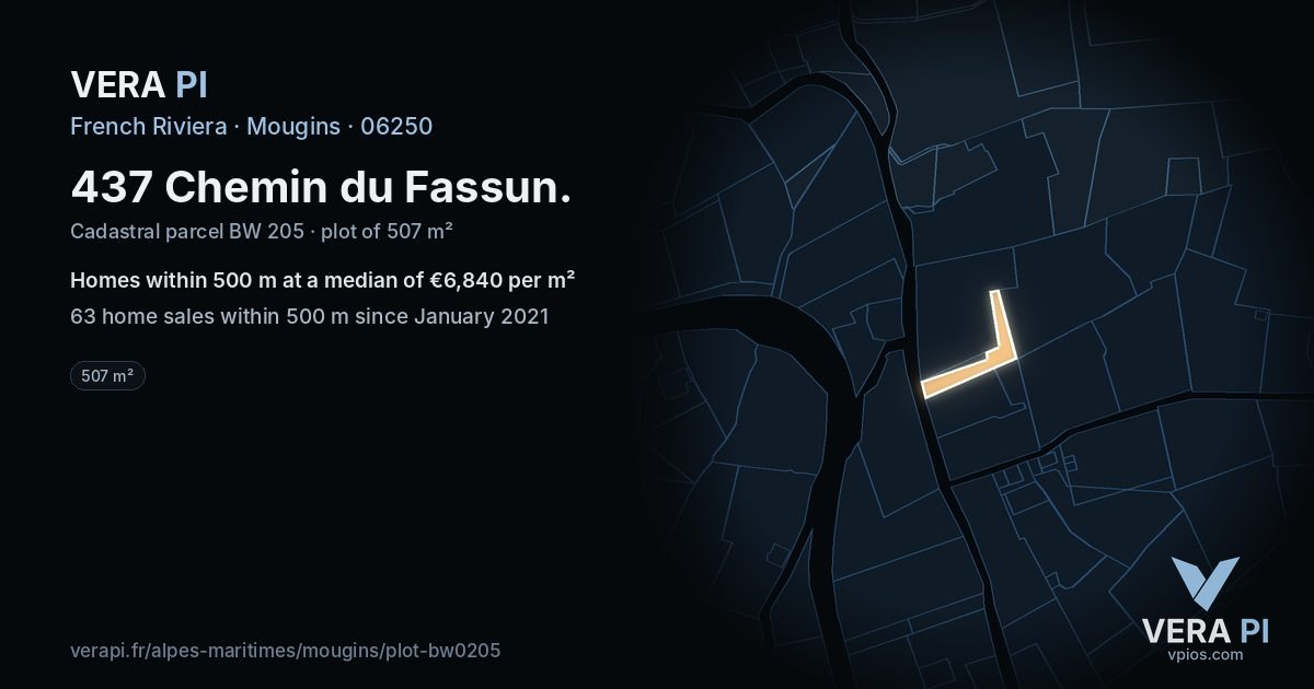 437 Chemin du Fassun, Mougins at night – the plot lit, the parcels around coloured by the prices near them
