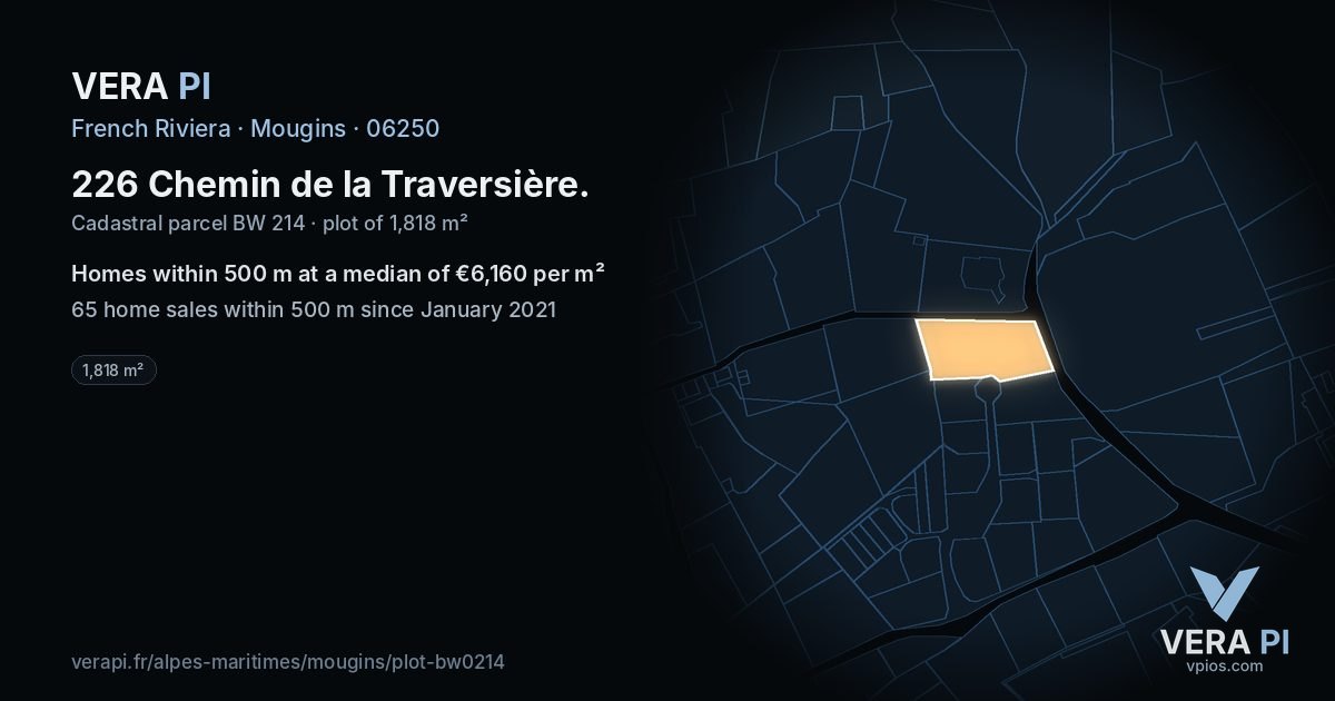 226 Chemin de la Traversière, Mougins at night – the plot lit, the parcels around coloured by the prices near them