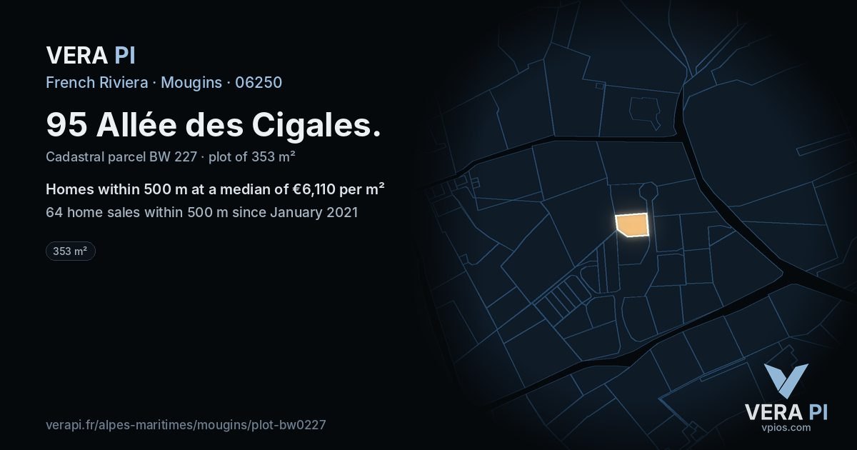 95 Allée des Cigales, Mougins at night – the plot lit, the parcels around coloured by the prices near them