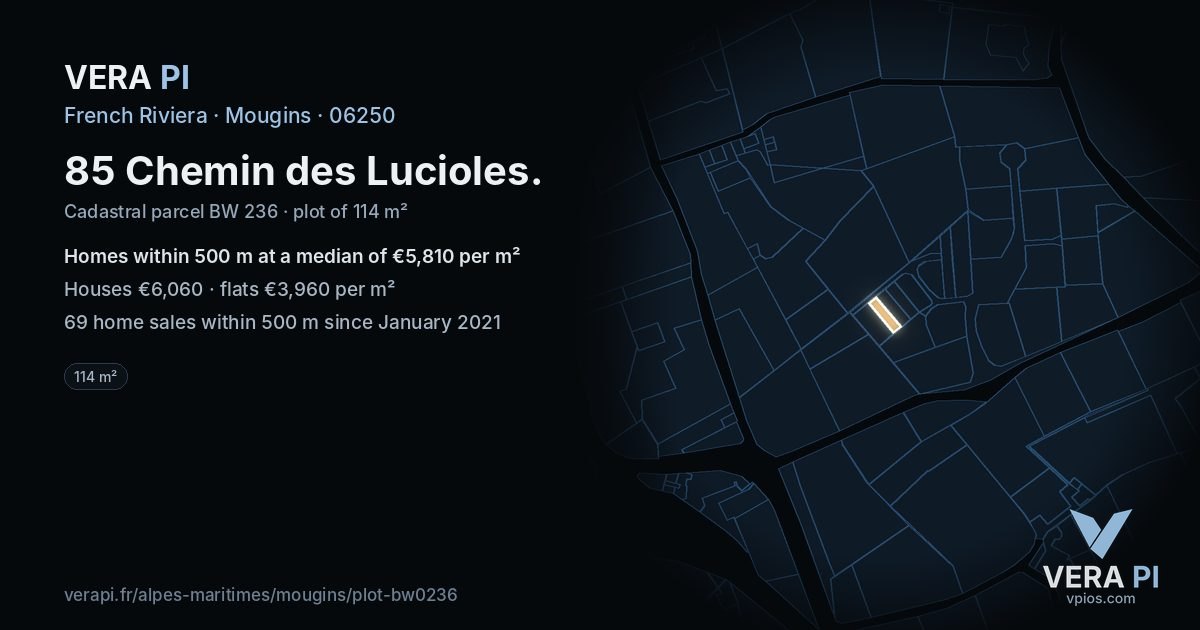 85 Chemin des Lucioles, Mougins at night – the plot lit, the parcels around coloured by the prices near them