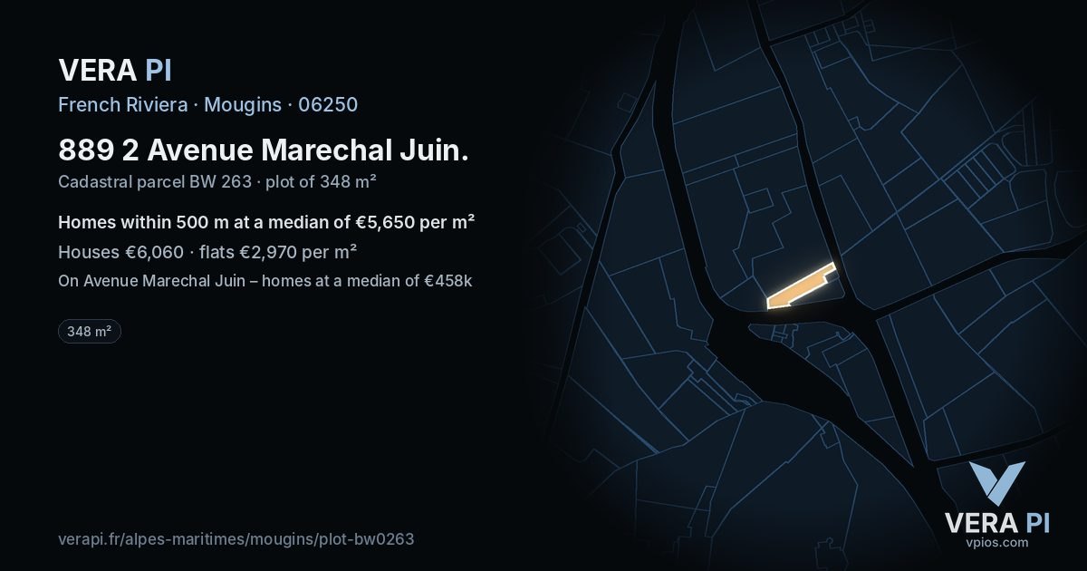 889 2 Avenue Marechal Juin, Mougins at night – the plot lit, the parcels around coloured by the prices near them