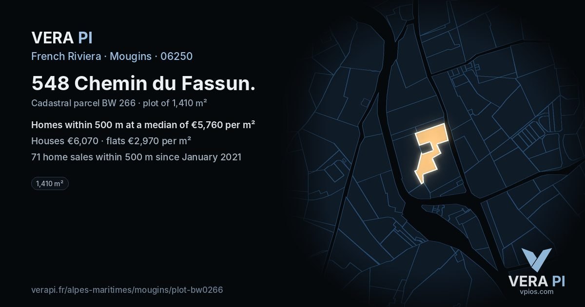 548 Chemin du Fassun, Mougins at night – the plot lit, the parcels around coloured by the prices near them