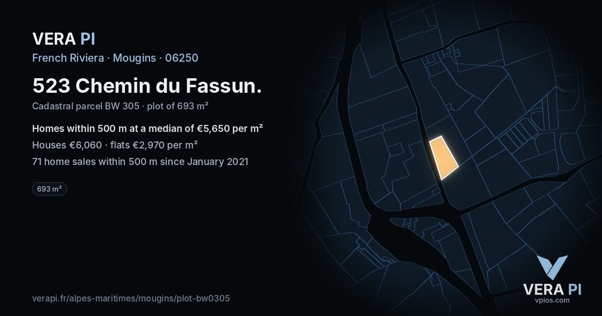 523 Chemin du Fassun, Mougins at night – the plot lit, the parcels around coloured by the prices near them