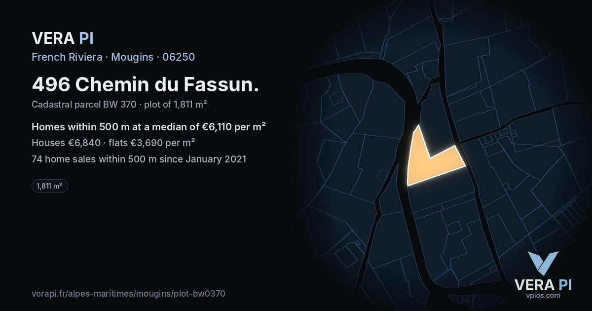 496 Chemin du Fassun, Mougins at night – the plot lit, the parcels around coloured by the prices near them