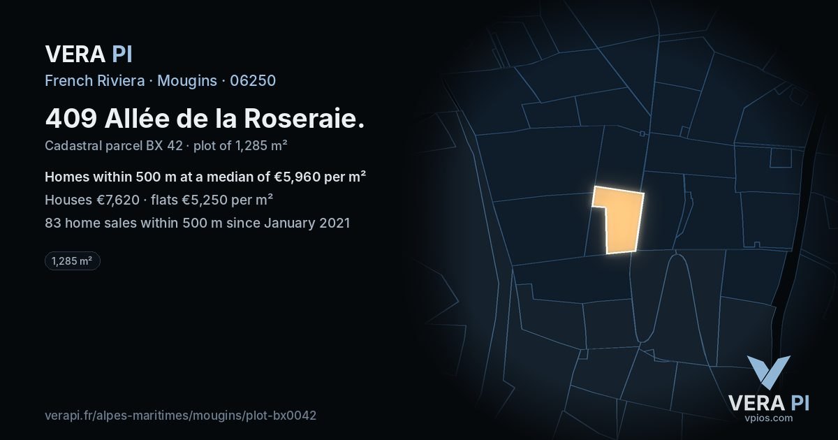 409 Allée de la Roseraie, Mougins at night – the plot lit, the parcels around coloured by the prices near them