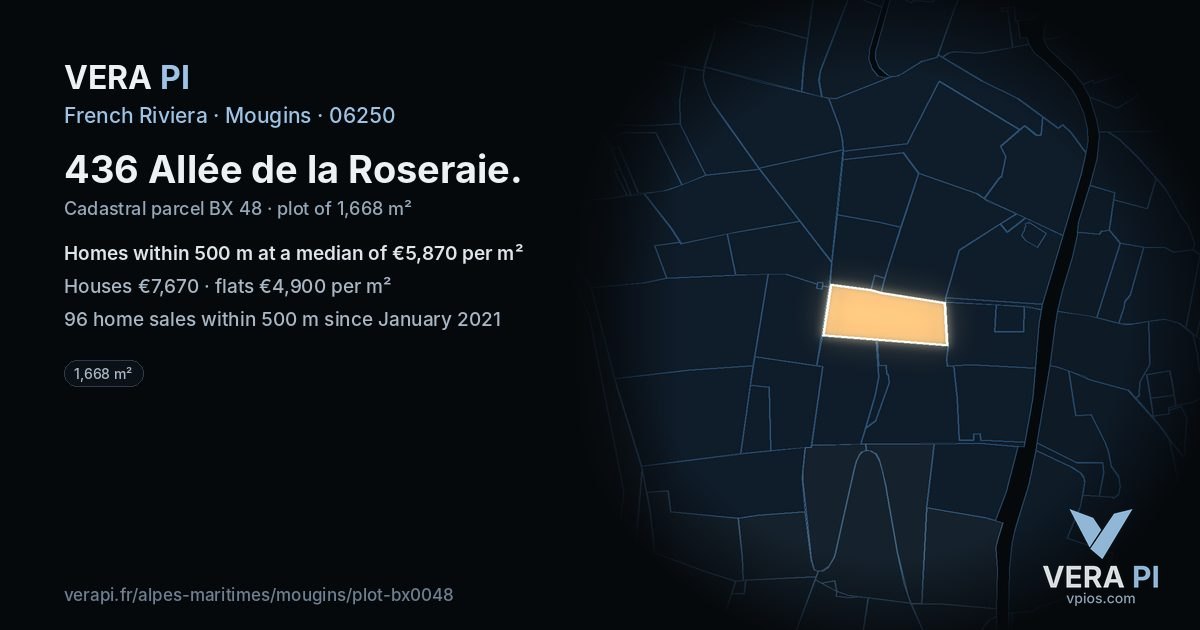 436 Allée de la Roseraie, Mougins at night – the plot lit, the parcels around coloured by the prices near them