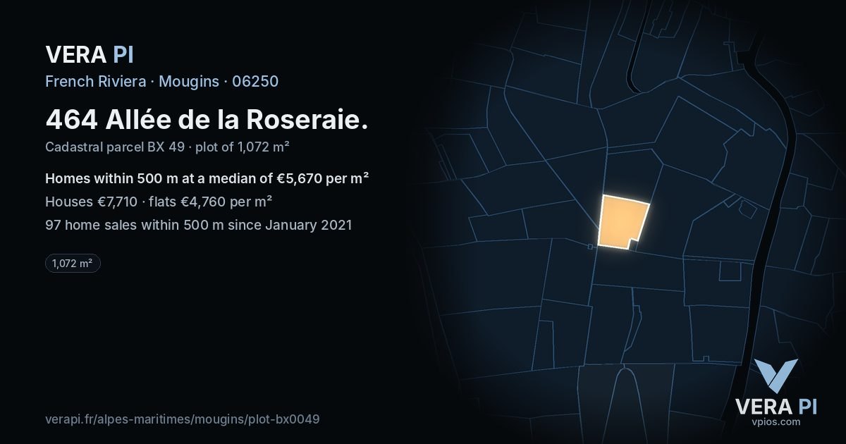 464 Allée de la Roseraie, Mougins at night – the plot lit, the parcels around coloured by the prices near them