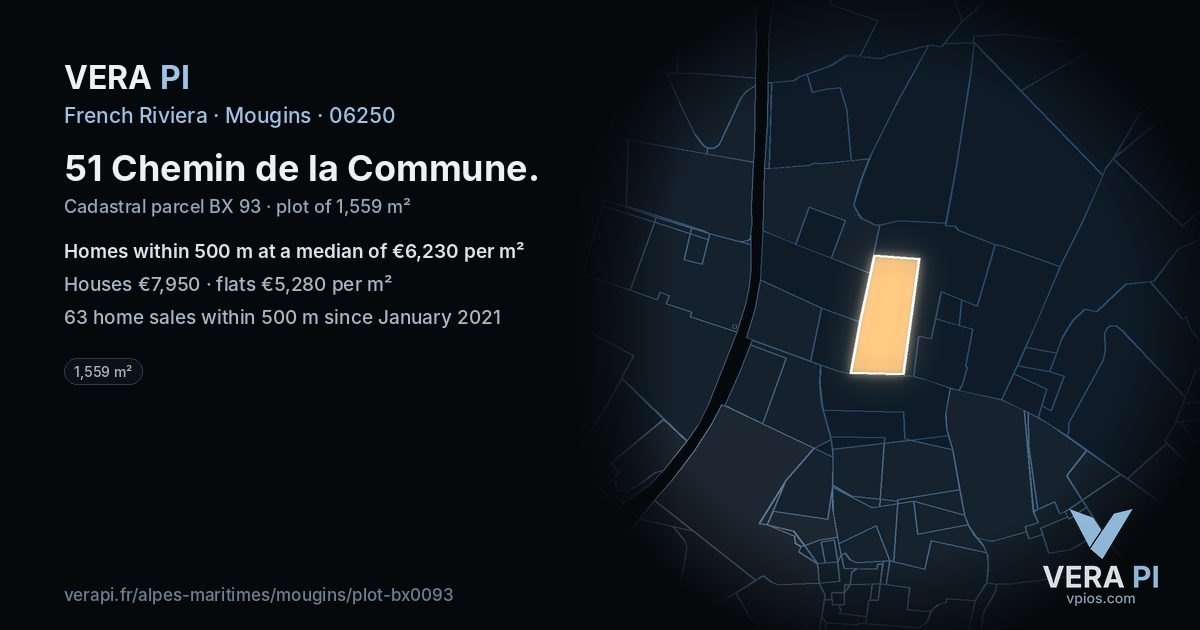 51 Chemin de la Commune, Mougins at night – the plot lit, the parcels around coloured by the prices near them