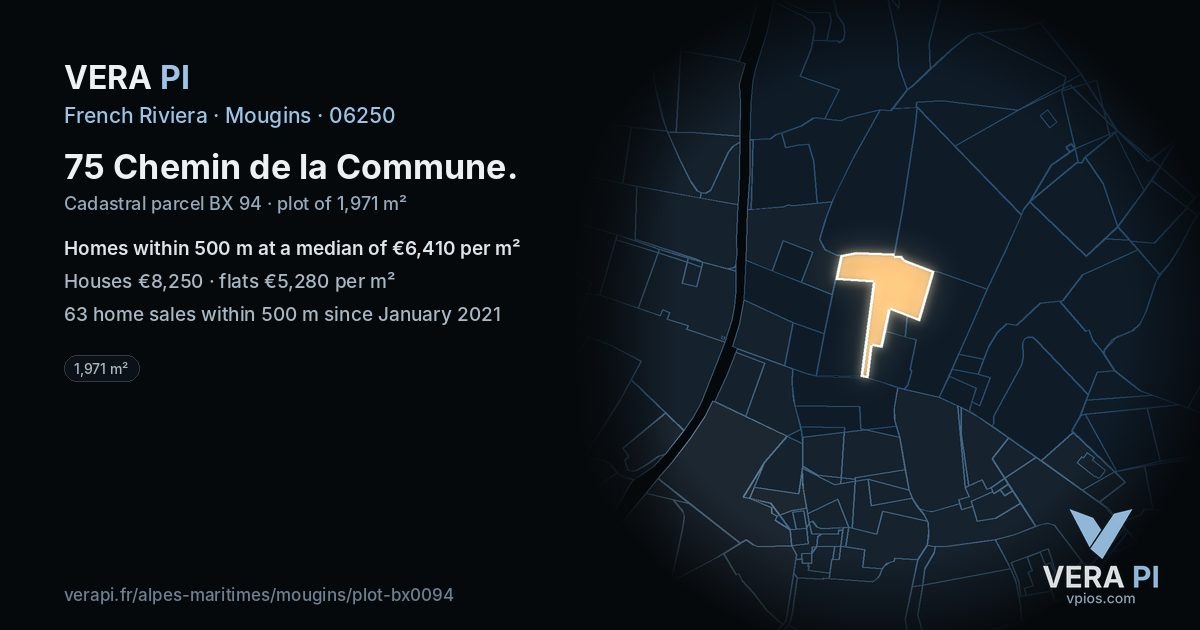 75 Chemin de la Commune, Mougins at night – the plot lit, the parcels around coloured by the prices near them
