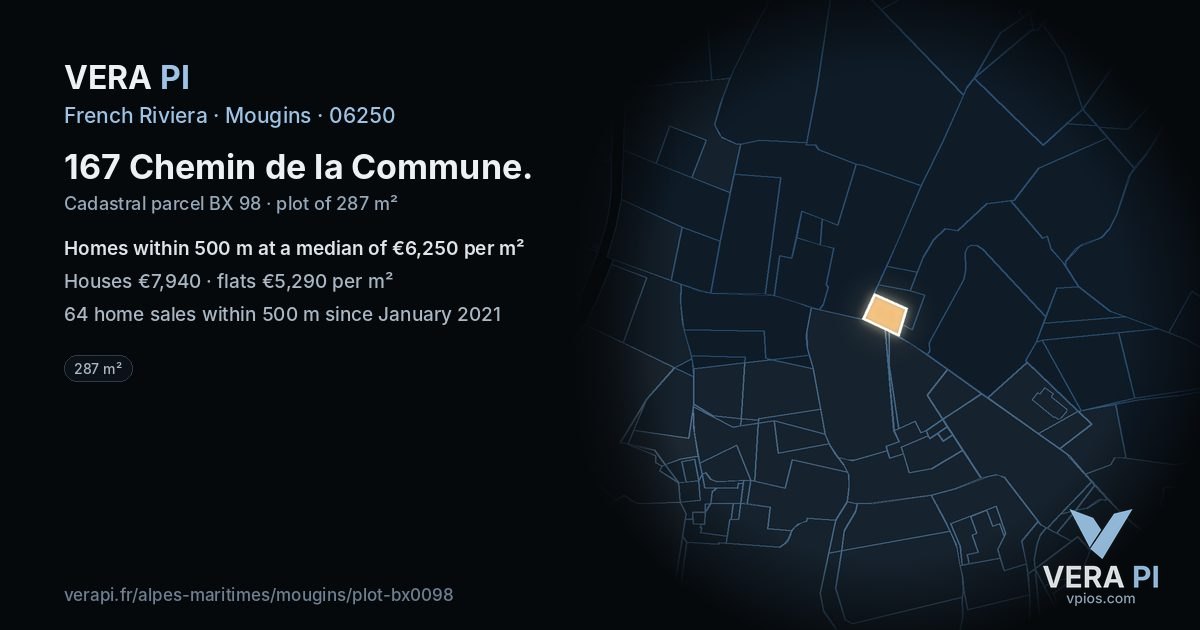 167 Chemin de la Commune, Mougins at night – the plot lit, the parcels around coloured by the prices near them
