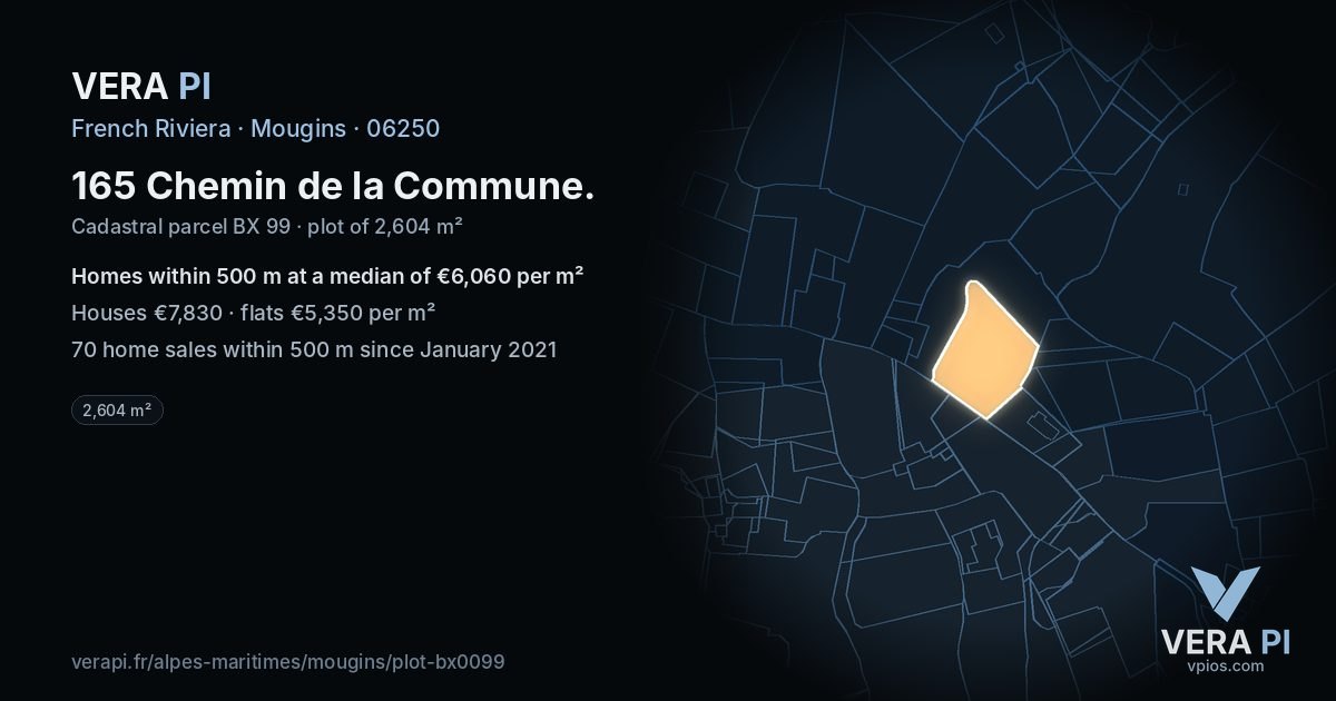 165 Chemin de la Commune, Mougins at night – the plot lit, the parcels around coloured by the prices near them