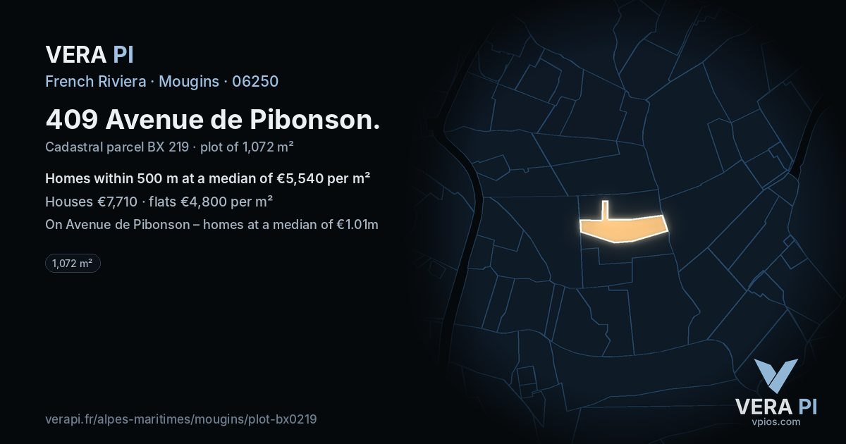 409 Avenue de Pibonson, Mougins at night – the plot lit, the parcels around coloured by the prices near them
