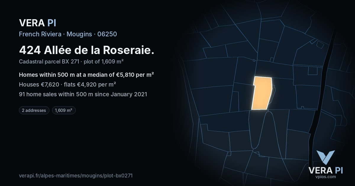 424 Allée de la Roseraie, Mougins at night – the plot lit, the parcels around coloured by the prices near them