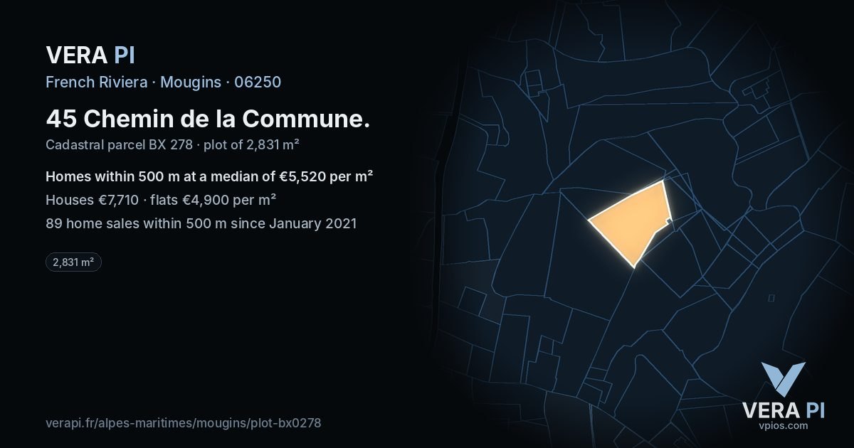 45 Chemin de la Commune, Mougins at night – the plot lit, the parcels around coloured by the prices near them