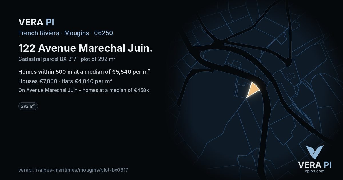 122 Avenue Marechal Juin, Mougins at night – the plot lit, the parcels around coloured by the prices near them