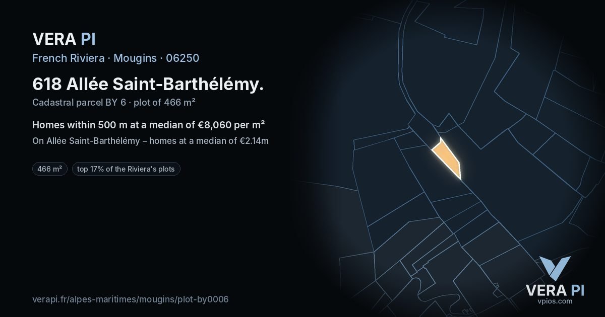 618 Allée Saint-Barthélémy, Mougins at night – the plot lit, the parcels around coloured by the prices near them
