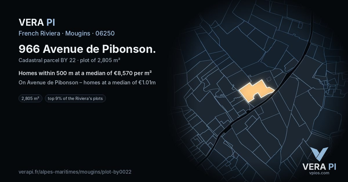 966 Avenue de Pibonson, Mougins at night – the plot lit, the parcels around coloured by the prices near them