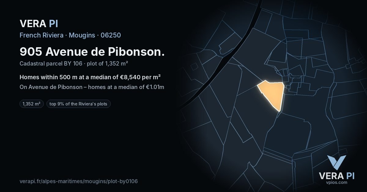 905 Avenue de Pibonson, Mougins at night – the plot lit, the parcels around coloured by the prices near them