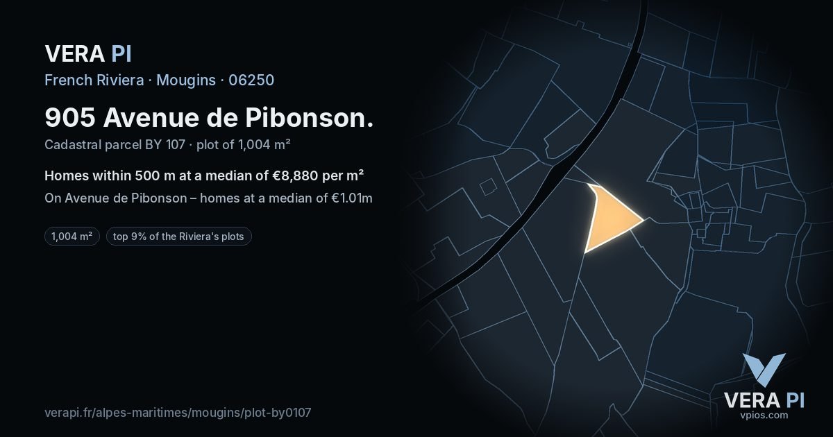 905 Avenue de Pibonson, Mougins at night – the plot lit, the parcels around coloured by the prices near them
