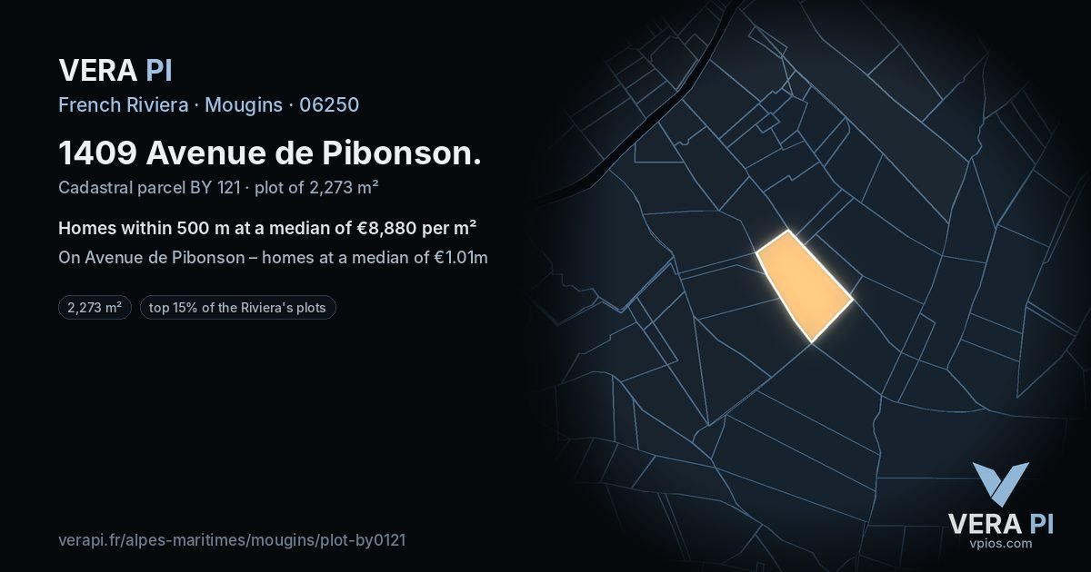 1409 Avenue de Pibonson, Mougins at night – the plot lit, the parcels around coloured by the prices near them