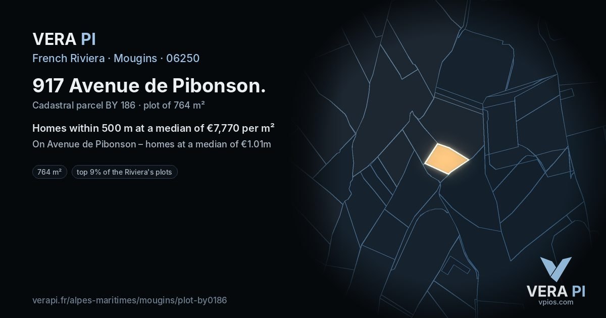 917 Avenue de Pibonson, Mougins at night – the plot lit, the parcels around coloured by the prices near them
