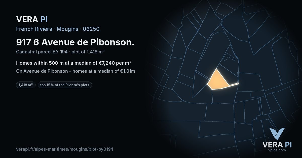 917 6 Avenue de Pibonson, Mougins at night – the plot lit, the parcels around coloured by the prices near them